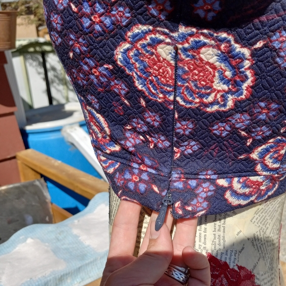 Floral crop top - Picture 4 of 8